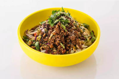 【牛哥的涼皮鋪】酸辣爽口超大碗,高顏值涼皮來到武進(jìn)吾悅廣場!